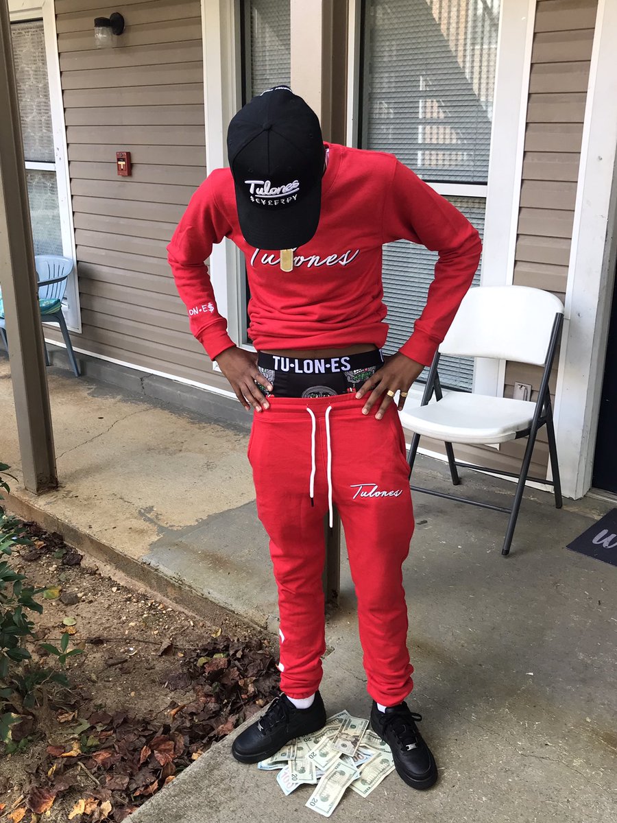free1kshawty's tweet photo. No hand ๐ค had to get up off my ass I had to go and take it๐ฆ๐ #LLBLOCK #LLBRAVO https://t.co/kLxkTw6YcB