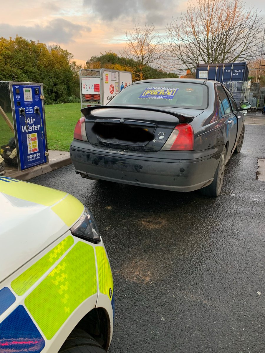 LichfieldPolice's tweet photo. Today #PCLaura and #PCJohn from #Shift3NPT have seized this vehicle for no insurance at Muckley Corner ๐
#roadworthy #noinsurance #seized #MIB #OpLightning https://t.co/sczqSgDV2w