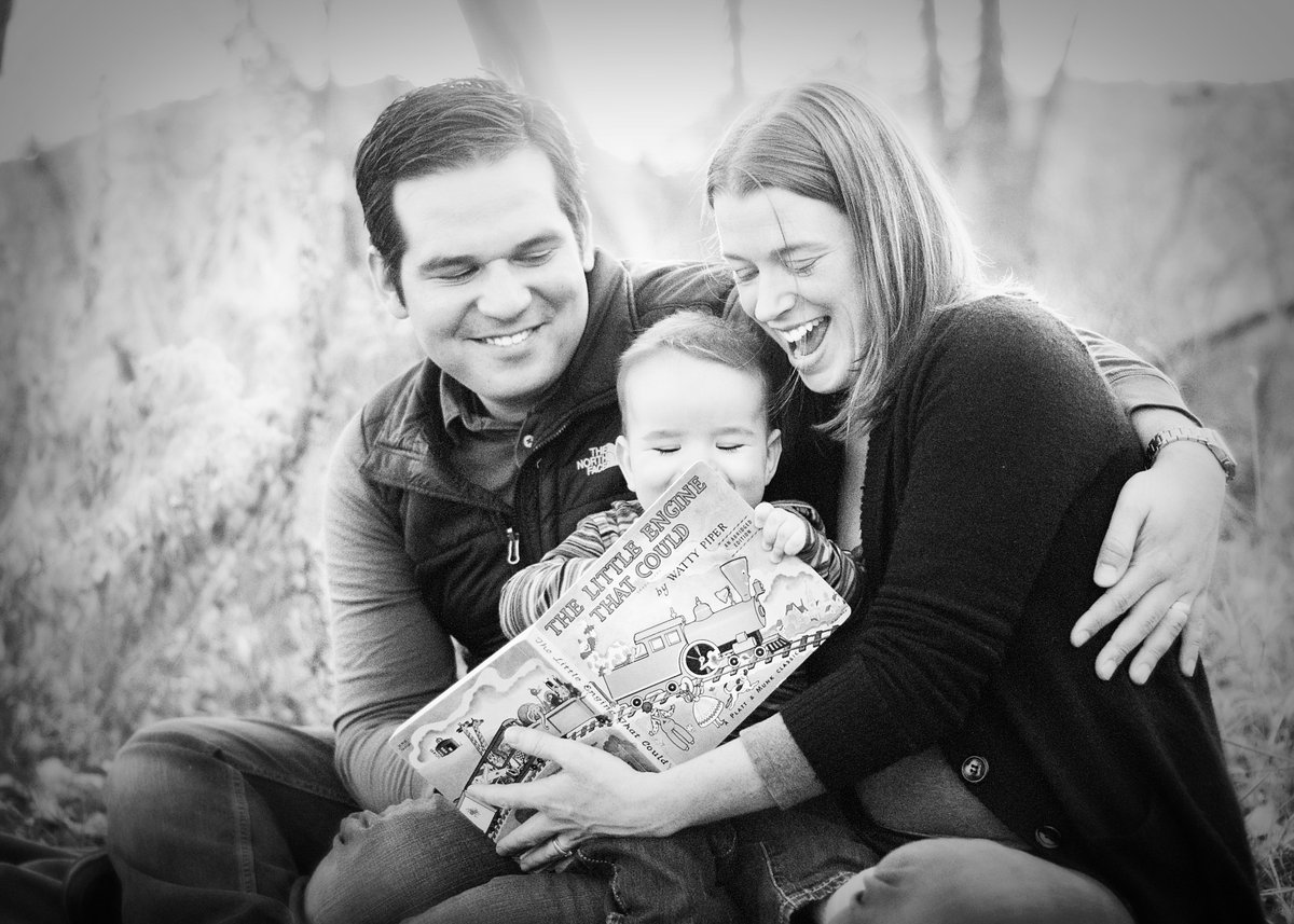 блэк энд вайт фэмили. большая семья. семейный портрет. Black & white family классика. семейный портрет.