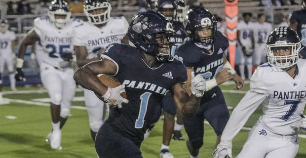 GabyUrrutia247's tweet photo. WR Brashard Smith makes his Top247 debut thanks to a strong senior season, while 5-star DT Leonard Taylor becomes the highest rated player in the Sunshine State.

More of the movement from Wednesday’s rankings update.

https://t.co/Z8abzvcRVO https://t.co/QFSVyTXbGC