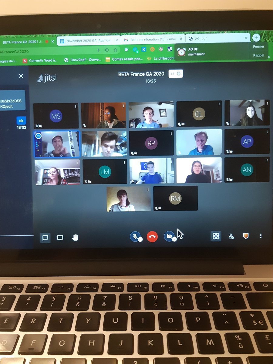 RaphalMoncombl1's tweet photo. Très heureux d'introduire l'assemblée générale de beta france @meuminecraft3 @ModeleuParis @meustrasbourg https://t.co/WWTlkomMnd