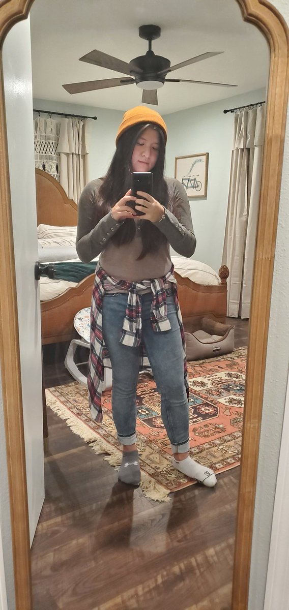 mal_function73's tweet image. Uncle: "Wow you look so...~sporty~"
Me in my head: "It's okay, you can say gay"