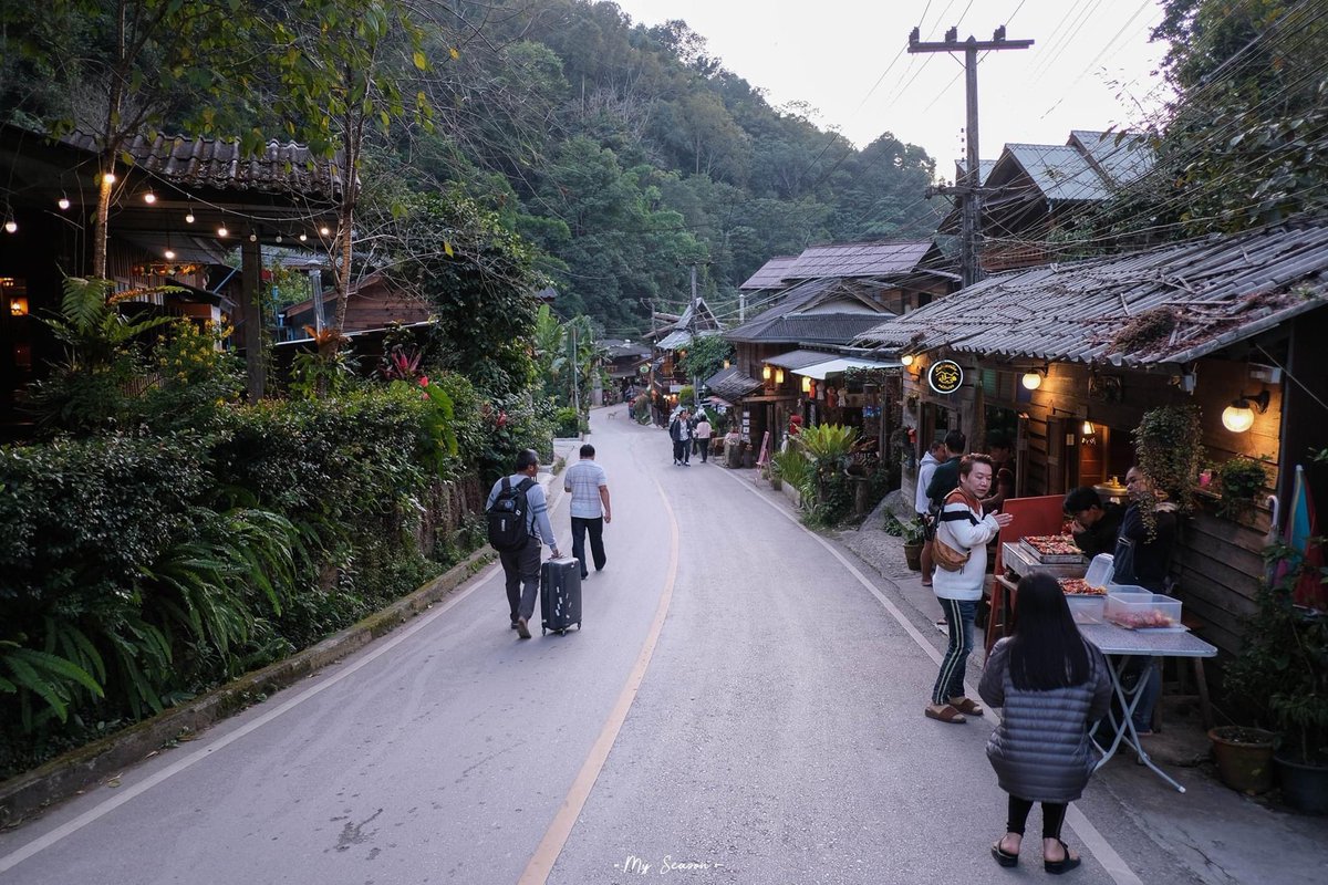 myseasontrip's tweet photo. แม่กำปอง หมู่บ้านแห่งความคิดถึง
สัมผัสอากาศที่หนาวเย็นตลอดทั้งปี
@Review_Thailand 
#ReviewThailand
#แม่กําปอง #เชียงใหม่ 
#ฤดูที่ฉันเที่ยว https://t.co/jOx9cEUORY