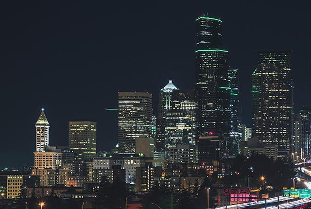 Harborview Medical Center and other U.S. hospitals will glow with green light to call attention to efforts to protect children and teens. 💚 
#NationalInjuryPreventionDay

bit.ly/3nF6yDF