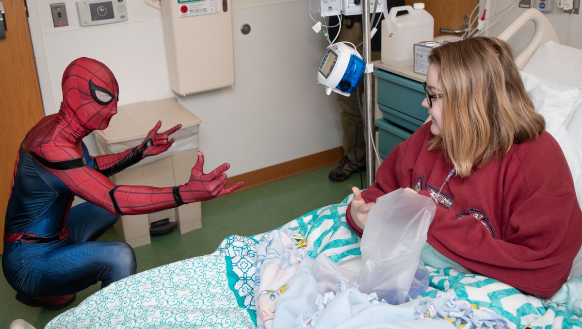 Thank you to @JoyInChildhoodFoundation and the @Dunkin volunteers for being our local heroes by planning a Superhero Day for the kids at <a href="/RushMedical/">Rush University System for Health</a>! Superhero Day was even more proof that our amazing volunteers and the families they support are all superheroes to us!