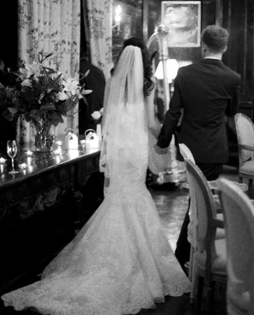 1092Aym's tweet photo. #7yearsofmarriage 💍♡

#cherlloyd #craigmonkk #anniversary 
#💒 #💍 #🤵 #👰 #💐 #wedding 
#weddingdress #weddingphotography #weddingphoto #weddingparty #weddinganniversary #7thanniversary #cherlloydedit #cherlloydisbeautiful #cherlloydbrats #cherlloydupdates #cherlloydfans https://t.co/v5g4irvyVP