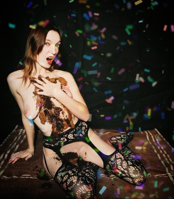 Happy birthday to me! My onlyfans is FREE! Get it while you can, Today only! I hope you liked my little<a href="/tag/lingerie"class="tags"><span>#lingerie</span></a><a href="/tag/model"class="tags"><span>#model</span></a><a href="/tag/happyhumpday"class="tags"><span>#happyhumpday</span></a><a href="/tag/sexy"class="tags"><span>#sexy</span></a><a href="/tag/hottie"class="tags"><span>#hottie</span></a><a href="/tag/porn"class="tags"><span>#porn</span></a>