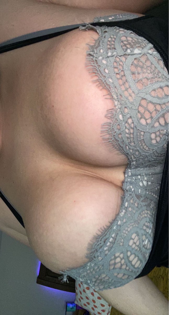 scarlet42564293's tweet photo. https://t.co/F7eYaRm1T1
who wants to spank me???
#fandom #paypig #paypigslave https://t.co/rsyRSLsS6D