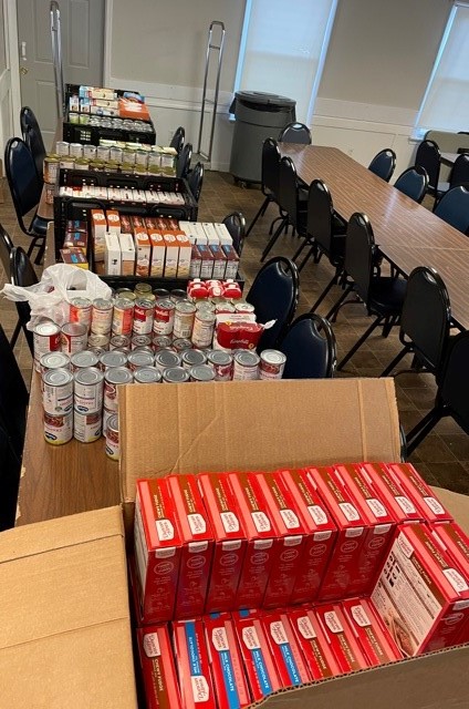 JCOCVB's tweet photo. You helped blow past our goal of 150! Huge community support helped JCOC be prepare 175 Thanksgiving Food Baskets for hungry families, veterans and newly housed homeless adults. Special thanks to @PRAGroupInc, Tidewater Mortgage Bankers Association, and @MortensonConstr! https://t.co/GW9oZiDHBb