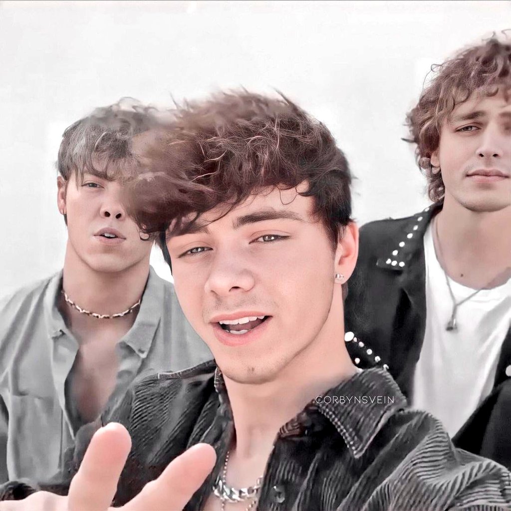 ImLimelightMar1's tweet photo. Corbyn , Jonah and Zach 
.
.
.
@corbynbesson 
.
@JonahMarais 
.
@ImZachHerron 
.
.
.
#WHYDONTWE #corbynbesson #jonahmarais #zachherron https://t.co/iIpylApTA5