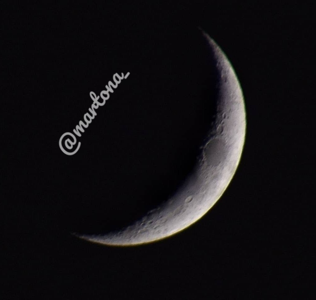 Martona_'s tweet photo. La #lluna sempre té alguna cosa especial 💞✨🌛
#moon
#llunatica https://t.co/IbL6SPVgdg
