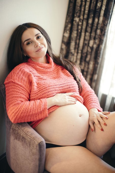 9 months flew by, this ripe &amp; juicy time is coming to an end. I'm booking my last few sessions for December<a href="/tag/mvsales"class="tags"><span>#mvsales</span></a>