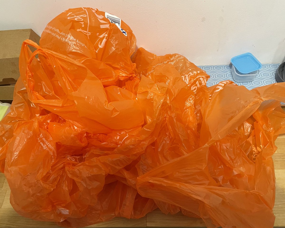 lukejd09's tweet photo. @sainsburys I thought we were trying to get away from single use plastic bags, why did my online shop come with so many! https://t.co/mpeBvO3xNe