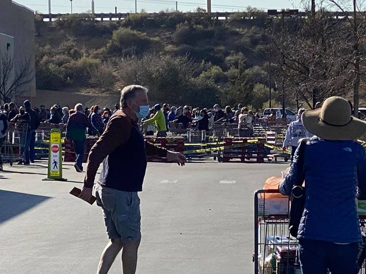 kim_vallez's tweet photo. A Viewer shared this pic today on social media. Not sure this is what many had in mind when we talked about "senior hours" this was the line for 60+ this morning at costco. She said it took 2 plus hours to get in. https://t.co/hPeBx4Zy19