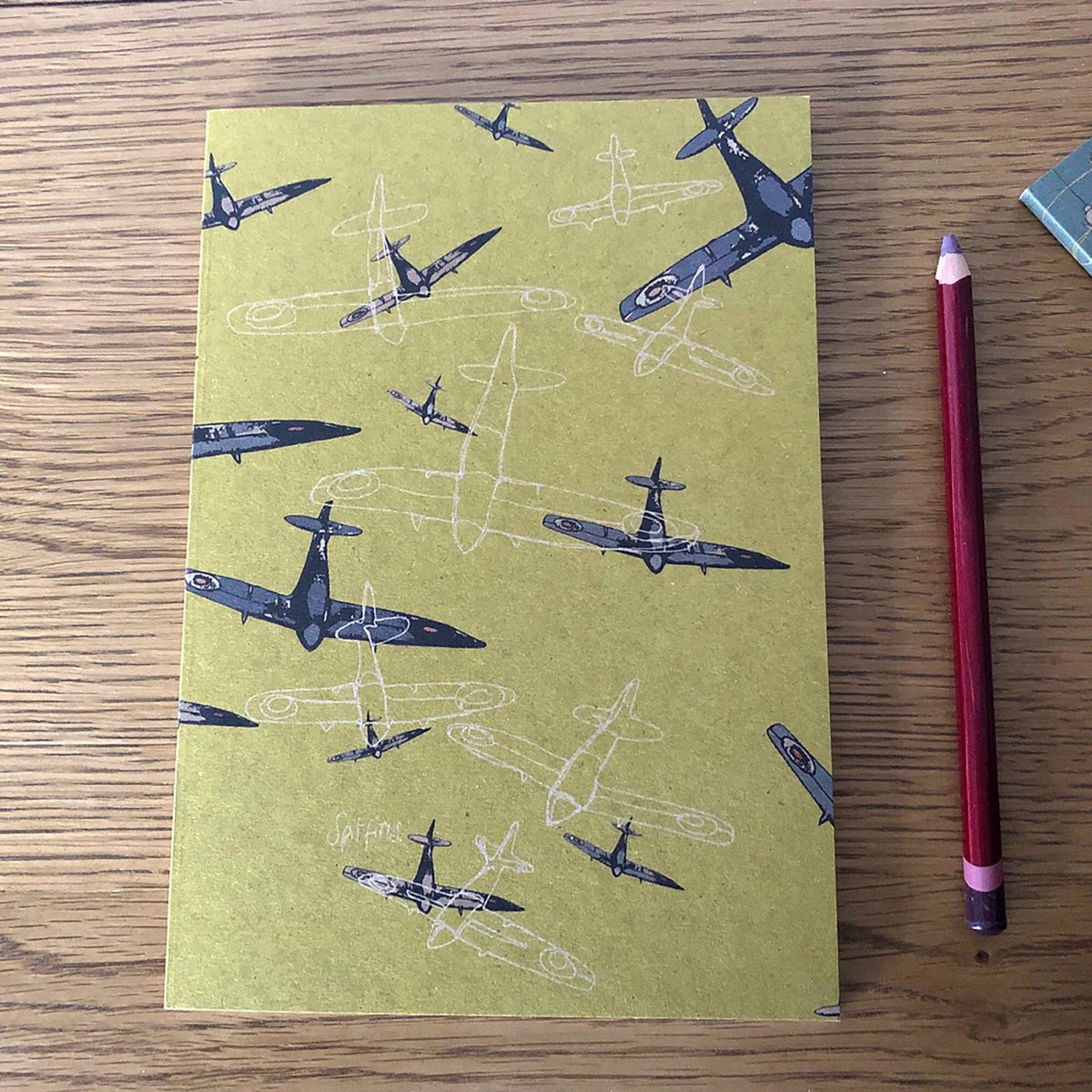 C h a r l i e  P i e tweet media