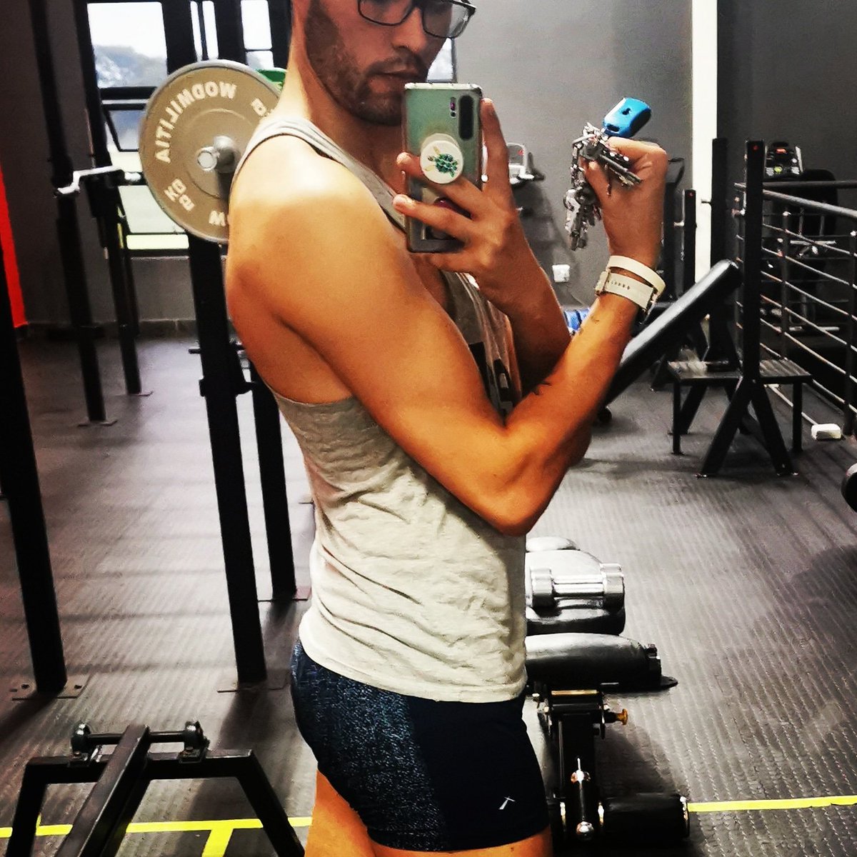 Jayden_Clawd_1's tweet photo. Growth #gold #fitnessmotivation #fitnessjourney #wholelife #dancer #dancemales #dancemale #weightlossjourney #gain #growth #flex #armdayworkout https://t.co/dpdqB7svNi