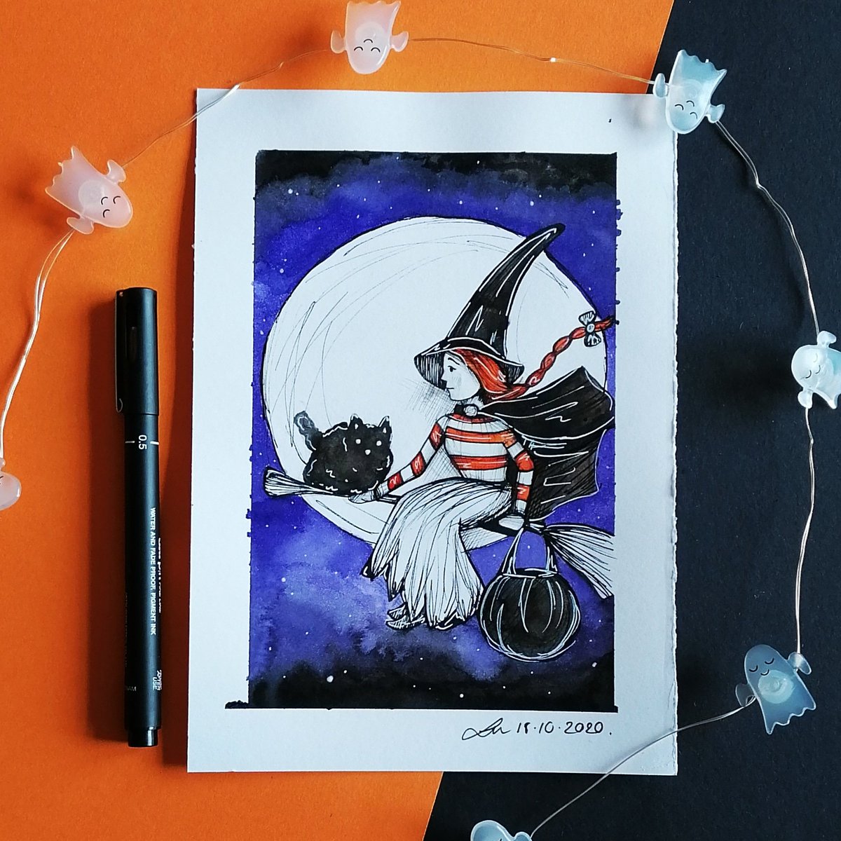 em_artdesign's tweet photo. Day 23 &amp; 25 of #littlespookydrawlloween challenge,   Cemetery &amp; Flight ☠️🌕
.
#Instagram #artshare #illustrations #ArtistOnTwitter #drawing #inktober2020 https://t.co/Up5RZbJUs3