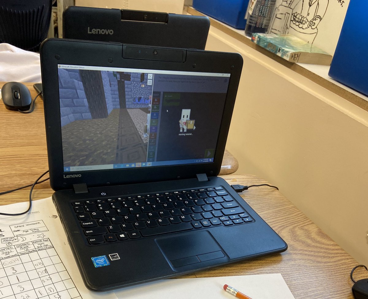 mrmagill1's tweet photo. Some Ss already getting a start on the @PlayCraftLearn Hour of Code challenge. Showed them the trailer for it and a few begged to stay in on recess and start. #LPScodes #coding #MinecraftEdu https://t.co/kBHwe043Yi