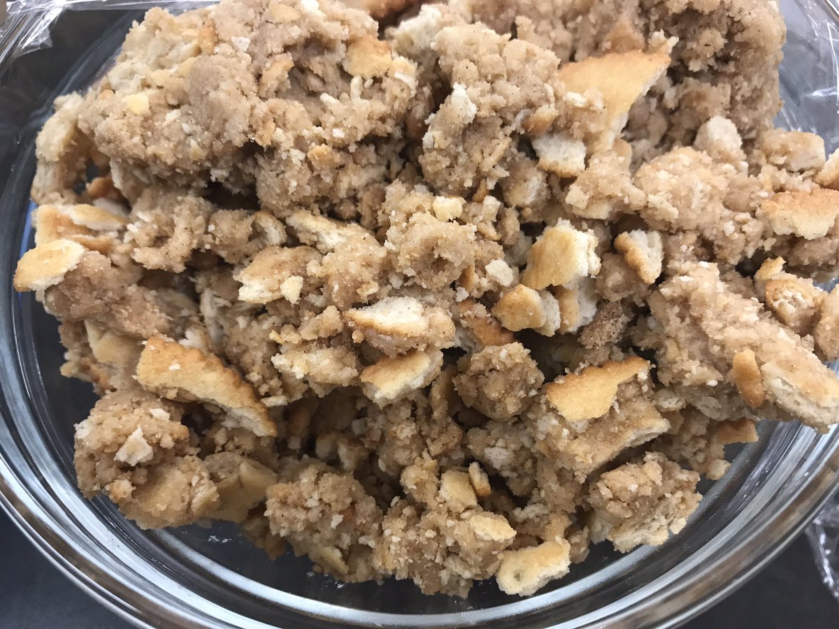 hmeceducator's tweet photo. One of my favourite introduction to our Flavours &amp; Senses Unit - the @Ritzcrackers Mock Apple Pie 🥧 
What does it remind you of?
How does it remind you of an Apple Pie or Crumble?
How do we improvise when we don’t have all ingredients?
#PRHomeEc #ADST #sd36learn #mockapplepie https://t.co/BM9qRsgXjI
