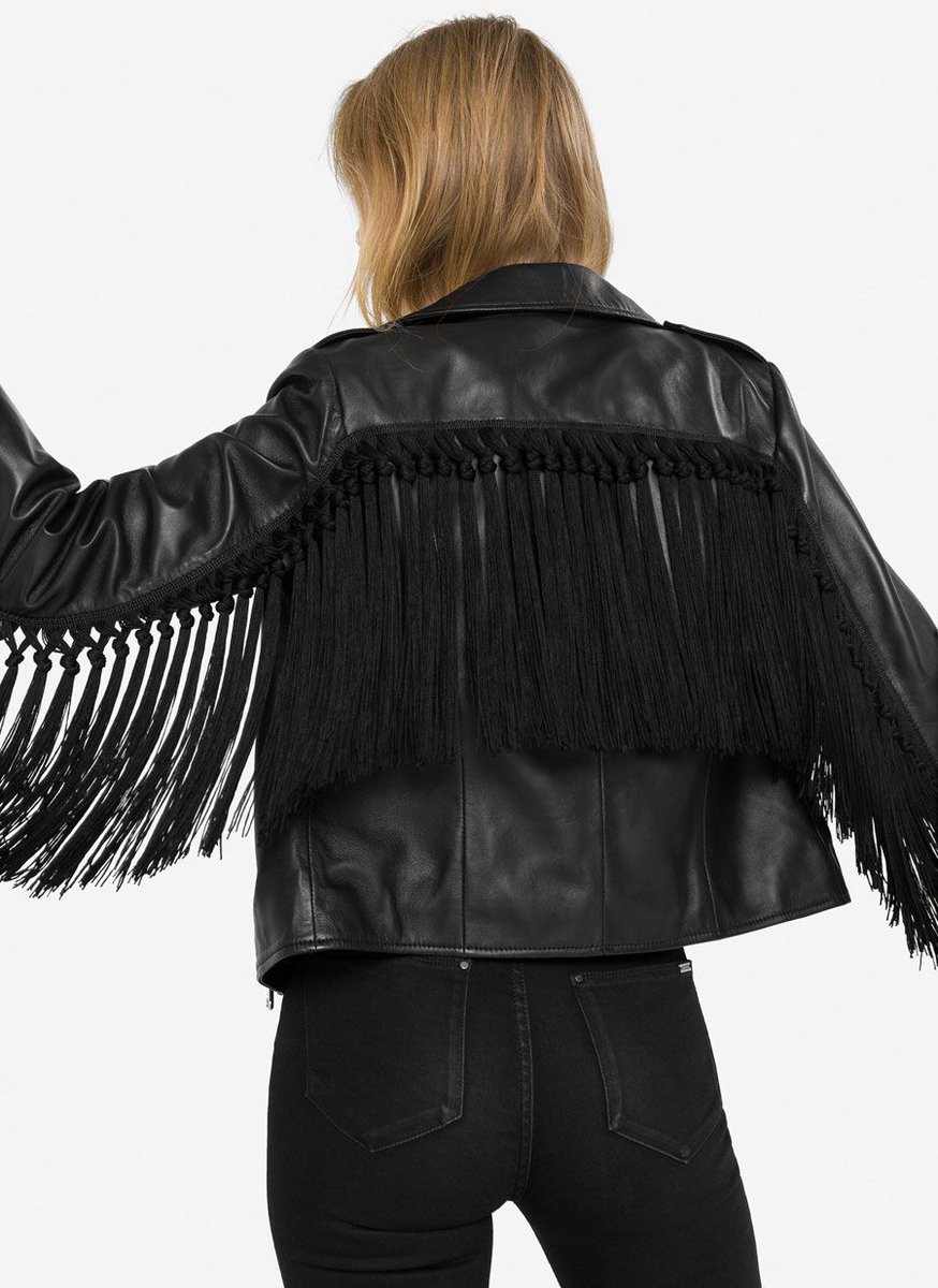 PonyAffairs's tweet image. #TipDeModa En esta temporada vuelven los #Flecos en la ropa, si tienes alguna prenda con flecos, sácala del closet y úsala con orgullo ❤️👌💅