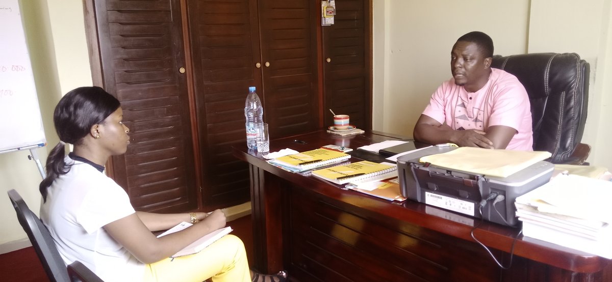 DefyhatenowWCA's tweet photo. #OurVisitors
Following our #FIELDGUIDECameroon launch, we were honoured to receive @PertullaEzigha in our #Yaounde Office.
The Founder/Coordinator of @LeapGirlAfrica followed the virtual launch & sought answers to her questions esp how CSOs can contribute in its implementation. https://t.co/Vd4VEessdu