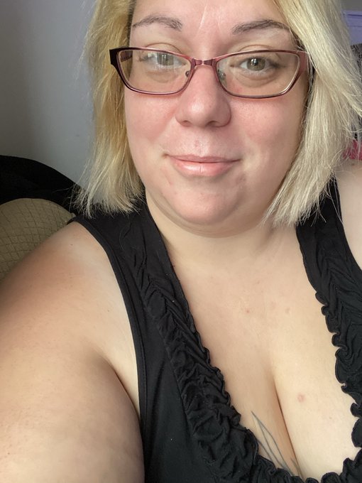 Been stressed lately, and I haven't been feeling myself, but here's a picture of me feeling cute. How<a href="/tag/selfie"class="tags"><span>#selfie</span></a><a href="/tag/cute"class="tags"><span>#cute</span></a><a href="/tag/bbw"class="tags"><span>#bbw</span></a><a href="/tag/vaccines"class="tags"><span>#vaccines</span></a><a href="/tag/selfcare"class="tags"><span>#selfcare</span></a><a href="/tag/selfhelp"class="tags"><span>#selfhelp</span></a>