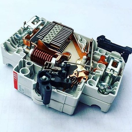 Brima_TECH's tweet photo. Having Predominantly confirm the Integral parts, Functionality &amp; constant used of most Circuit break, we thereby recommend ABB as one of the Best active breaker. U can order @ Brima supply chain. Interested buyer can message Bola @ 2347069779086 #OZOourLegend  #TachasBody https://t.co/yYIXEvSprs