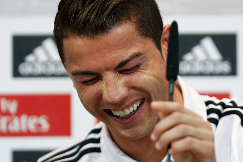 Flopped in 5 out of 6 finals? And that too a messi fan talking about finals. Good joke eh? 