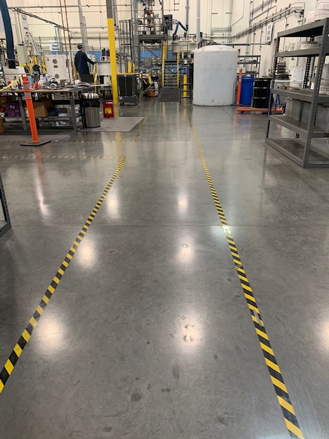 AlliedGraphite's tweet image. Pathways at our Mesa, AZ facility keep our science and production team on the straight and narrow. We’ve been building out so fast, we don’t want anyone getting lost! #graphitepurification #advancedmaterials #mesaaz #cleantech