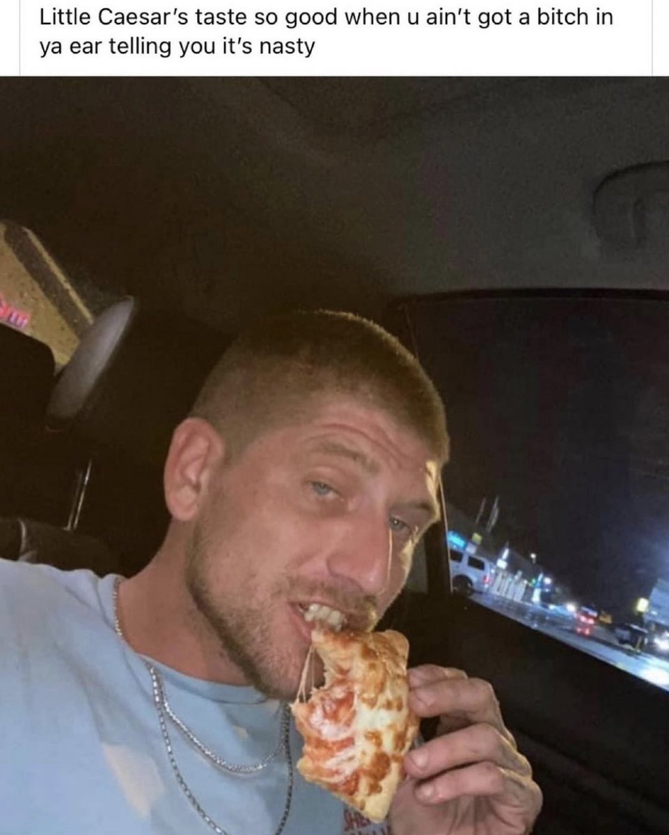 SiMSGURLL's tweet image. rent free