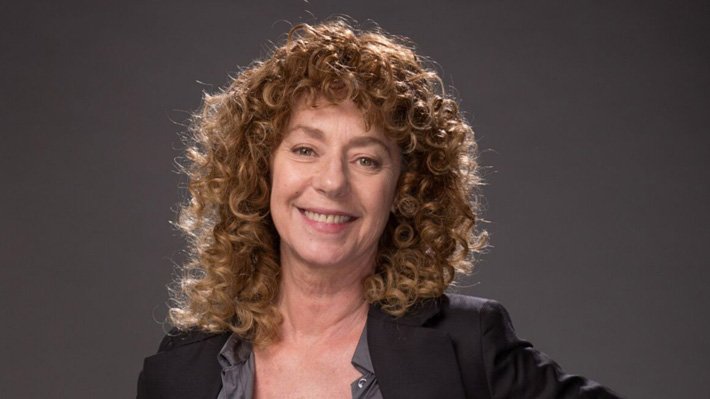 SebaLillo_M's tweet photo. En honor al arribo de #LasMontiniEnTVN al horario de las 15:30 hrs. y en escala de Poto Loco, homenaje a la verdadera reina de las teleseries: Claudia Di Girolamo 👑 (abro hilo) https://t.co/ffGtTm0cu2