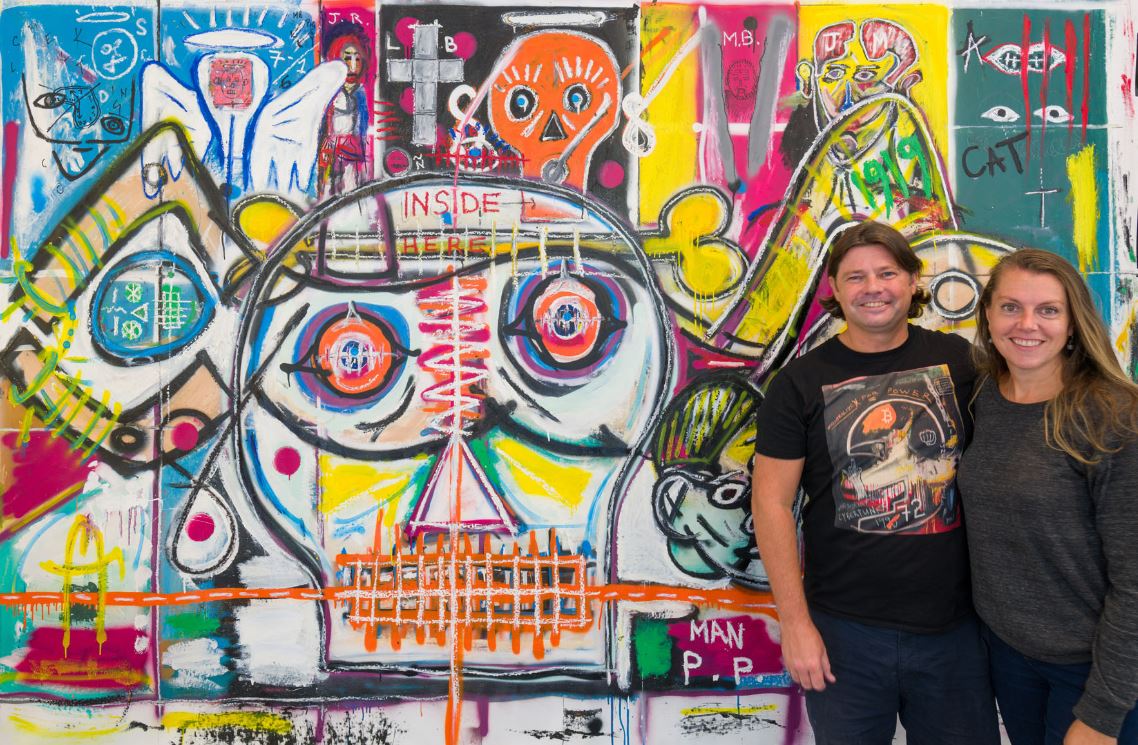 Pigsyinspace's tweet photo. Photographer snapped this pic of Enid and I the other day - he also took pics of all of my new work created in Spain....it will be up on my website soon. This painting is "Seven Spanish Angels" @_DESIGNYARD @ronanpcampbell #art #sevenspanishangels #spain #expressionism #malaga https://t.co/NMIojsx1Ko