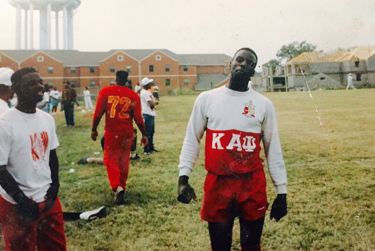 MBK_91's tweet image. Happy birthday to the GOAT. I love and miss you. I hope that I’ve made/am making you proud. I know if you were here you’d probably still be in that suit lol and still would be a beast at it. Keep looking over us and resting in peace. #HBDWavee #chapterinvisible #babytigeroriginal