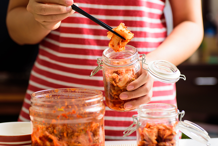 pennutrition's tweet photo. Could Eating Cabbage and Fermented Vegetables Reduce Severe Outcomes of COVID-19? Amber Foster looks at a study in adults related to eating fermented vegetables in this new #PENTrendingTopic.
Read the analysis (open access - no credits required): https://t.co/0GRys1aiYX https://t.co/mboPpGu3KH