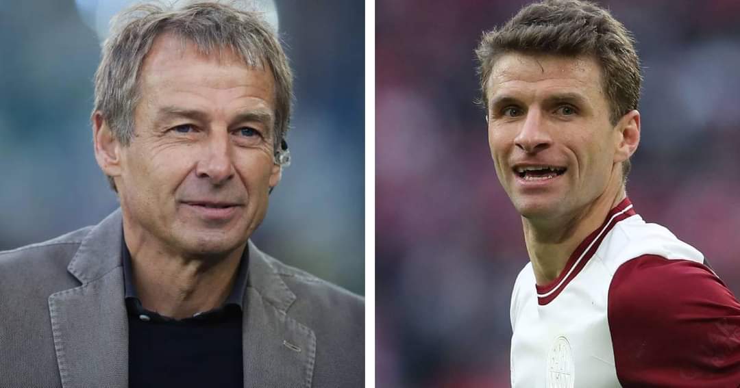 CrBayern's tweet photo. Klinsmann: "Quién es el verdadero líder en la Selección? Nadie en el campo excepto Neuer ha dado ese paso en los últimos dos años. Sane, Gnabry, todos siguen a Thomas Müller en el campo. Por eso el Bayern está invicto en la UCL desde hace no sé cuanto tiempo. Es un problema". https://t.co/Ht12XOeSib