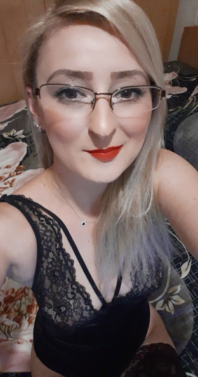 CleoMartel's tweet photo. Online now @chaturbate @Flirt4Free @MyFreeCams https://t.co/m7wstMv9nv