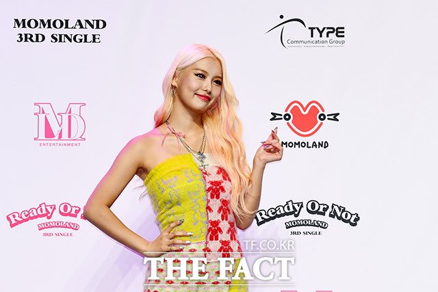 AhinBrasil's tweet photo. [PRESS] 17.11.20 ㅡ Ahin no showcase de 'Ready Or Not'. (1/5)

cr.: press
#MOMOLAND #모모랜드 #AHIN #아인 #Ready_Or_Not #MOMOLAND_Are_you_ready? @MMLD_Official https://t.co/WE9VGskgsL