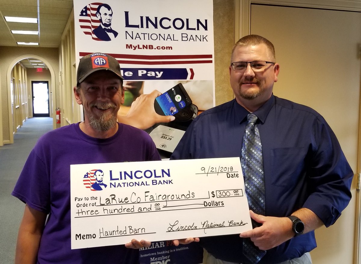 ArthurRHawkins's tweet photo. Staying involved with the local community is great.. Especially when I get to be the one in the picture.. #cx20Cares https://t.co/V0jttg141i