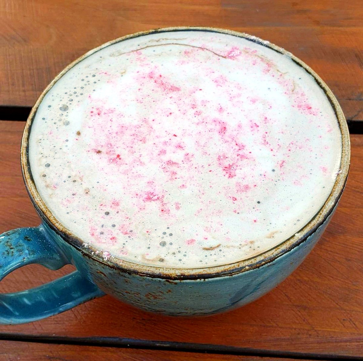 KitchentableSQ's tweet photo. The only thing getting us through the holidays is a handcrafted peppermint latte from @kitchentablelv.☕️ https://t.co/gueZMgyBfY