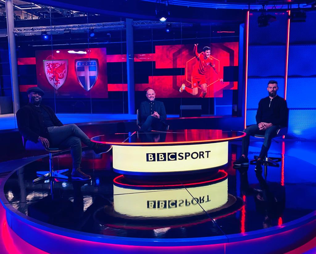 BBC Sport Wales (@bbcsportwales) on Twitter photo Not enough football today? Well we'll have highlights of #WALFIN later on <a href="/BBCMOTD/">Match of the Day</a> Wales! 🙌
📺 <a href="/BBCOne/">BBC One</a> Wales from 11:10pm
👥 <a href="/jasonmohammad/">Jason Mohammad</a>, <a href="/joe16led/">Joe Ledley</a> Not enough football today? Well we'll have highlights of #WALFIN later on <a href="/BBCMOTD/">Match of the Day</a> Wales! 🙌
📺 <a href="/BBCOne/">BBC One</a> Wales from 11:10pm
👥 <a href="/jasonmohammad/">Jason Mohammad</a>, <a href="/joe16led/">Joe Ledley</a>