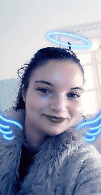 Nyugodalmas j&oacute; &eacute;jszak&aacute;t mindenkinek 😁😇 https://t.co/ePWyepoX0i