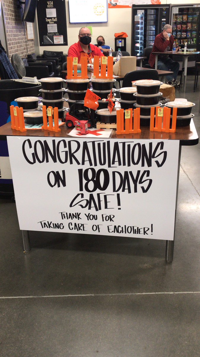 HowardAlurac's tweet photo. Congrats store 6681 Lompoc for being 180 days safe!! Keep it up 😎 https://t.co/I98gmCgfxI