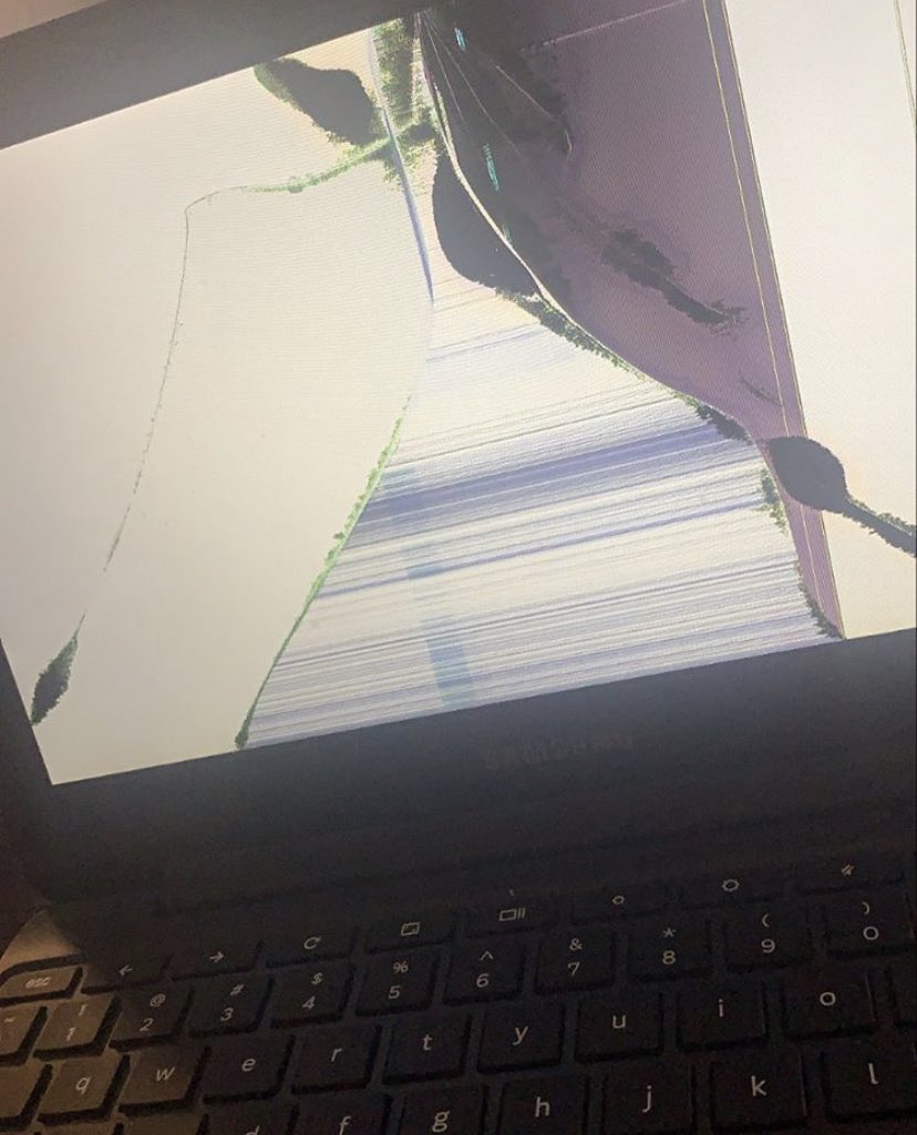 babytakdwn's tweet photo. damnnn i broke my sht 🤦🏽‍♂️🤦🏽‍♂️ https://t.co/aV0DPFZFCz