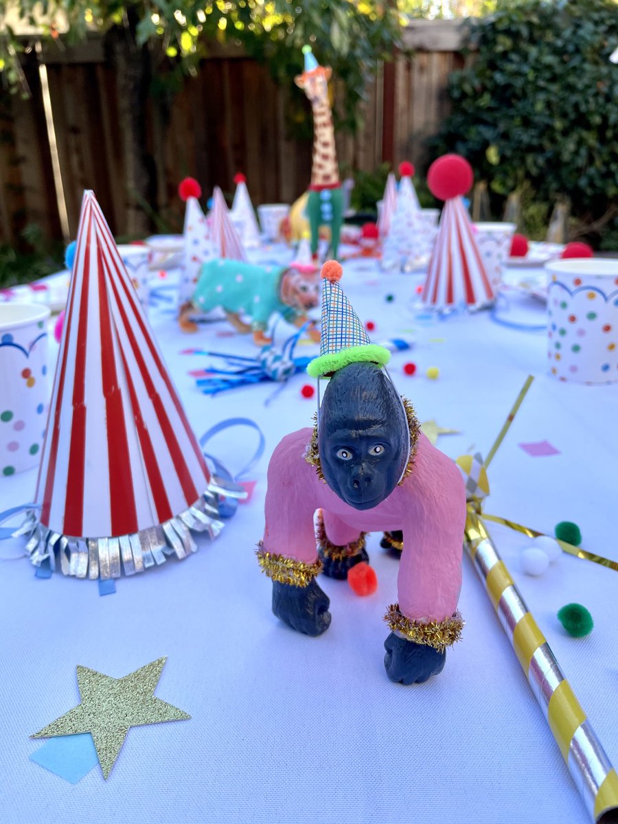 HollynoelDyche's tweet photo. Got a little carried away for her birthday.. 😬🤩😻 https://t.co/86n5uGm6nw