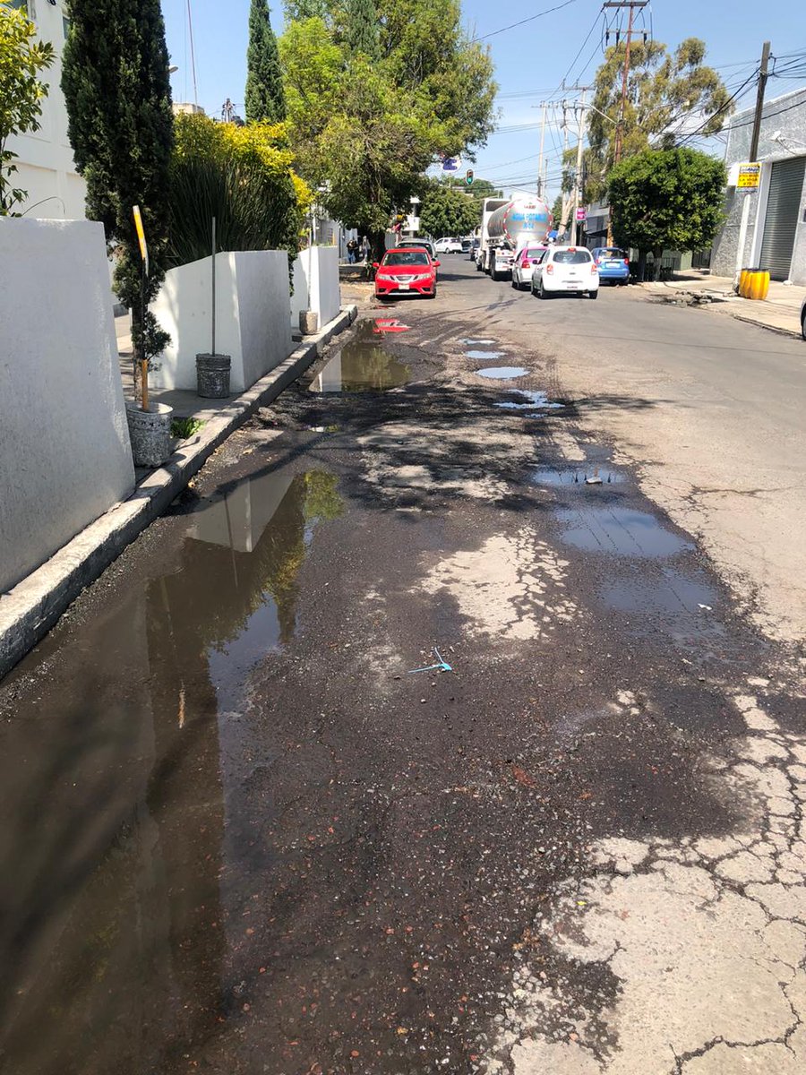Danielov4's tweet photo. Urge pavimento
calle Maiz 7 bis Col. Granjas  Esmeralda Delegacion Iztapalapa C.P. 09810 @ClaraBrugadaM https://t.co/YL6xoaEQ8A