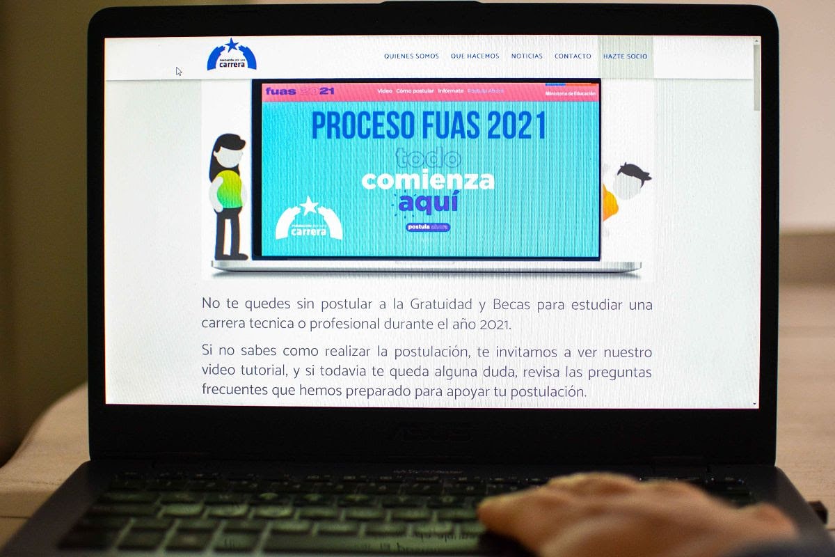 apratcalama's tweet photo. ¡Buenas noticias! Hasta el martes 24 de noviembre a las 14:00 se extiende el plazo para postular a las becas estatales y la gratuidad. https://t.co/KoisBTb2C9
