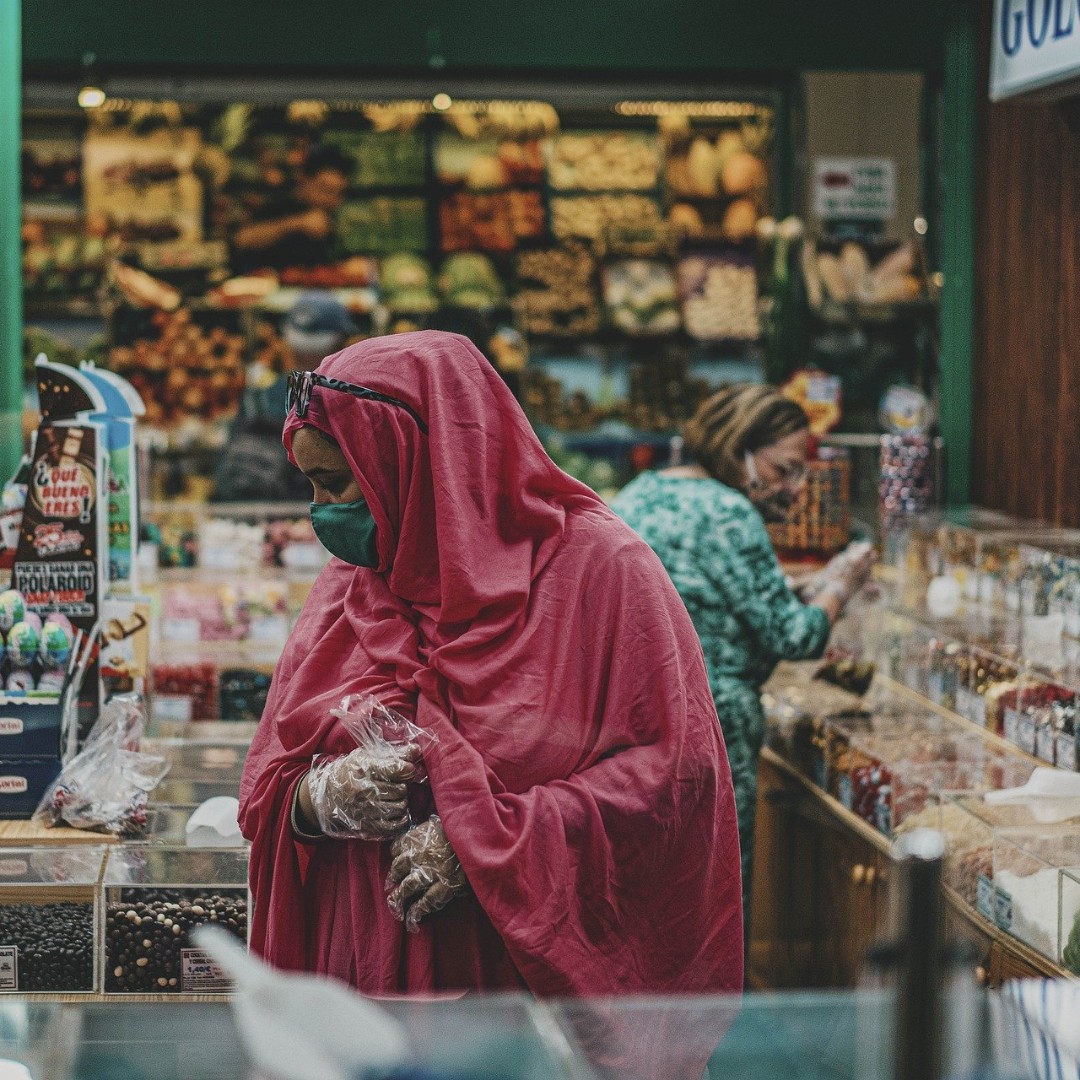 futureproof_dev's tweet image. After almost a year, COVID-19 still has a significant impact on our lives. With rising misinformation and a second wave well underway, it is clear that we must take a critical look at the global COVID-19 response. 

Check it out here: future-proof.uoguelph.ca/2020/11/10/com…

Author: @justbiffi