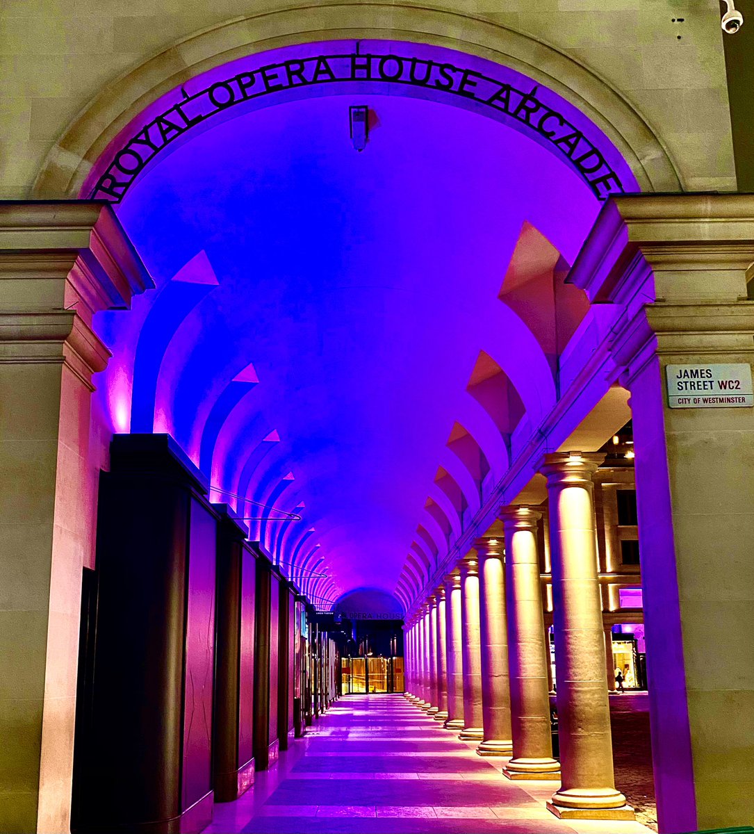 alex_kidd1985's tweet photo. Snapshot of life time 📸 a bit of D.I.Y. 🔨 & far too long playing my PS4.. Tesco attended for junk food 😅 last two photos from yesterday.. 'Useful' 'Tree Lights' 'Opera' & 'Beam' #DIY #photography #ArsenalWay #Woolwich #RoyalOperaArcade #CoventGarden #TheShard #CannonStreet 📸 https://t.co/TrWjwoQM0P