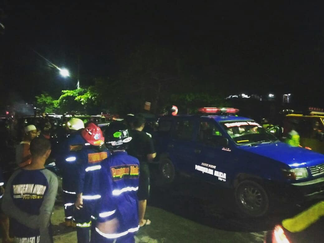 (Pukul 23:30 Rabu, 18 Nov 2020) TKK Jl.Mayjend Sutoyo S Gg.Sepakat RT. 08 RW. 01 Kel.Telaga Biru, Kec.Banjarmasin Barat, Kota Banjarmasin.

2 Buah Rumah (Rusak Berat) &amp; 1 Buah rumah (Rusak Ringan)