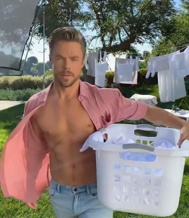 LinzeyReed's tweet photo. Wow!  @DerekHough does laundry too!  @HayleyErbert must like the help around the house.  #ATruePartnership
@People #SexiestManAlive  #PutHimOnTheCover https://t.co/xxuBnoz7BQ